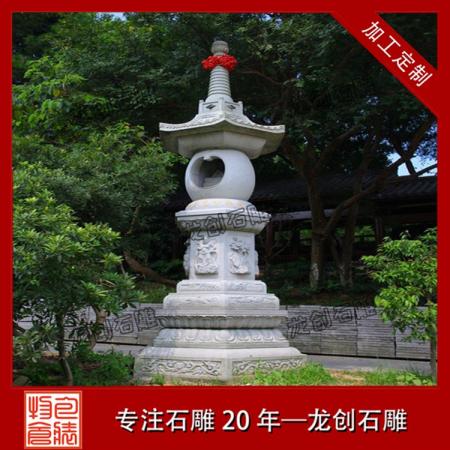 古樸石塔，雕琢佛境之美